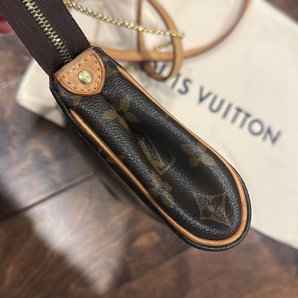 Louis Vuitton Eva - Picture 6 of 8